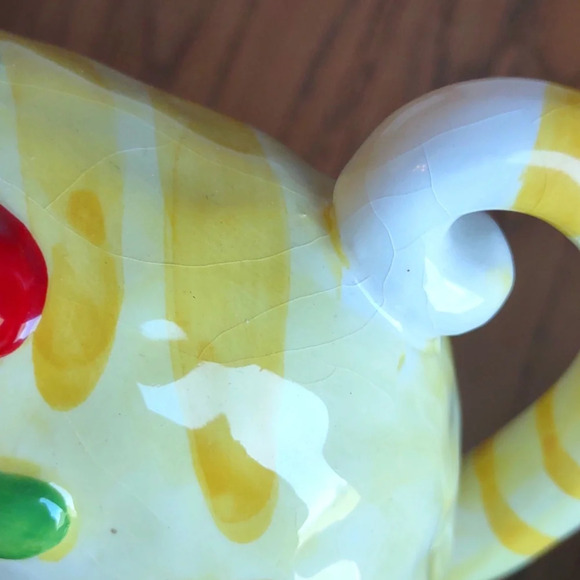 Yellow and White Sitting Cat Pitcher - Picture 3 of 6